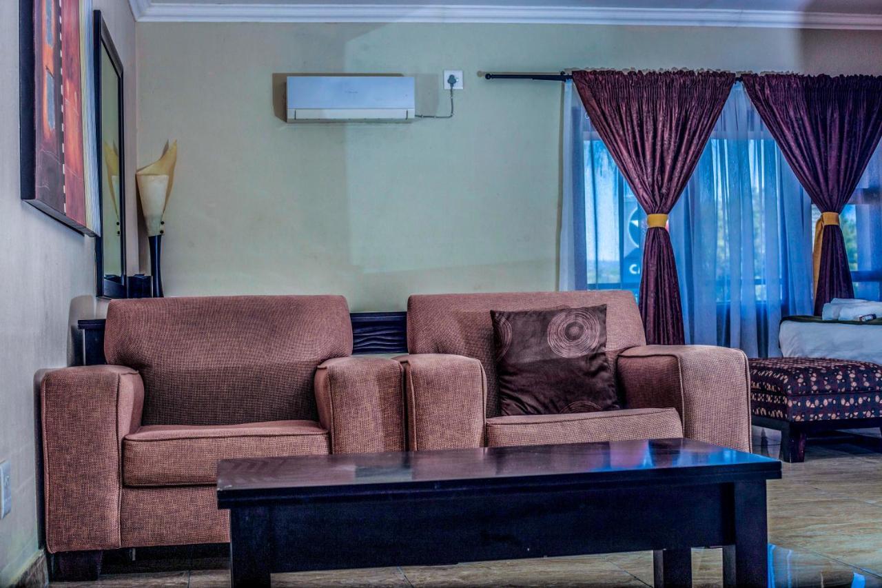 Coyotes Hotel & Conference Centre Mbombela Exteriér fotografie